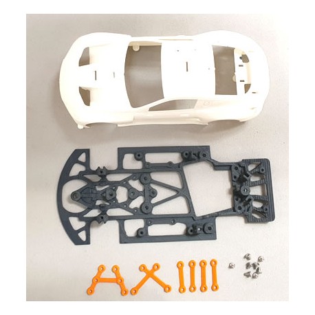 Chasis BMW M8 RR + rigidizadores compatible Scaleauto