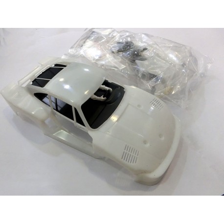 Carroceria Porsche 935/77 en kit blanca