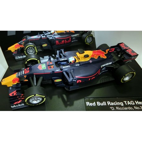 Red Bull Tag Heuer RB13 Ricciardo nº 3